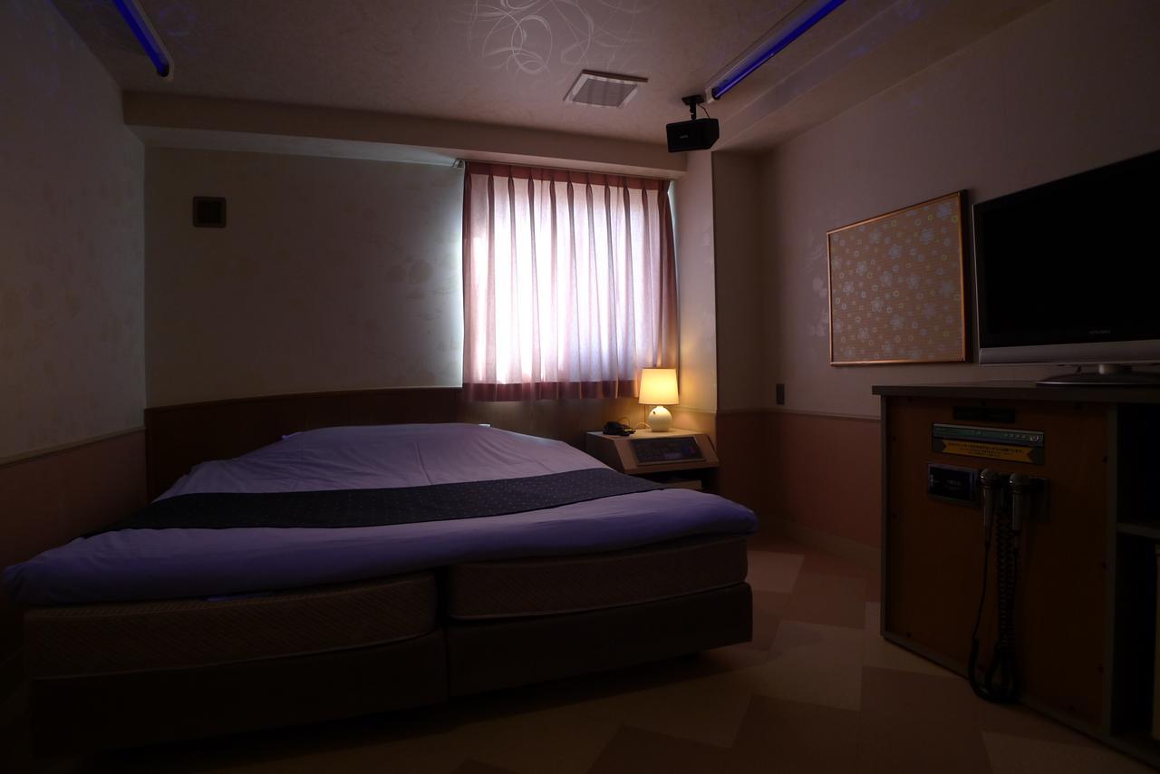 Golf Nirasaki Inter (Adults Only) Hotell Exteriör bild