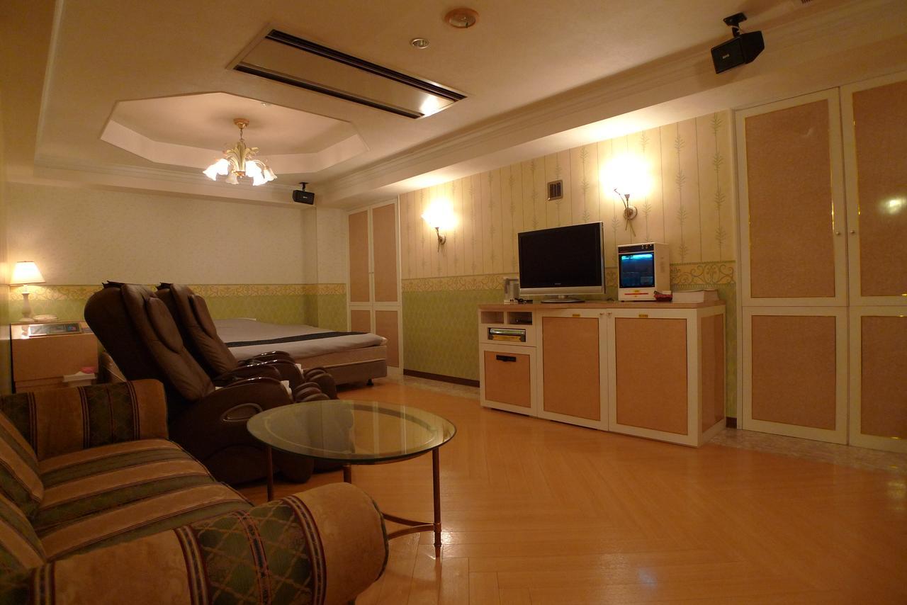 Golf Nirasaki Inter (Adults Only) Hotell Exteriör bild