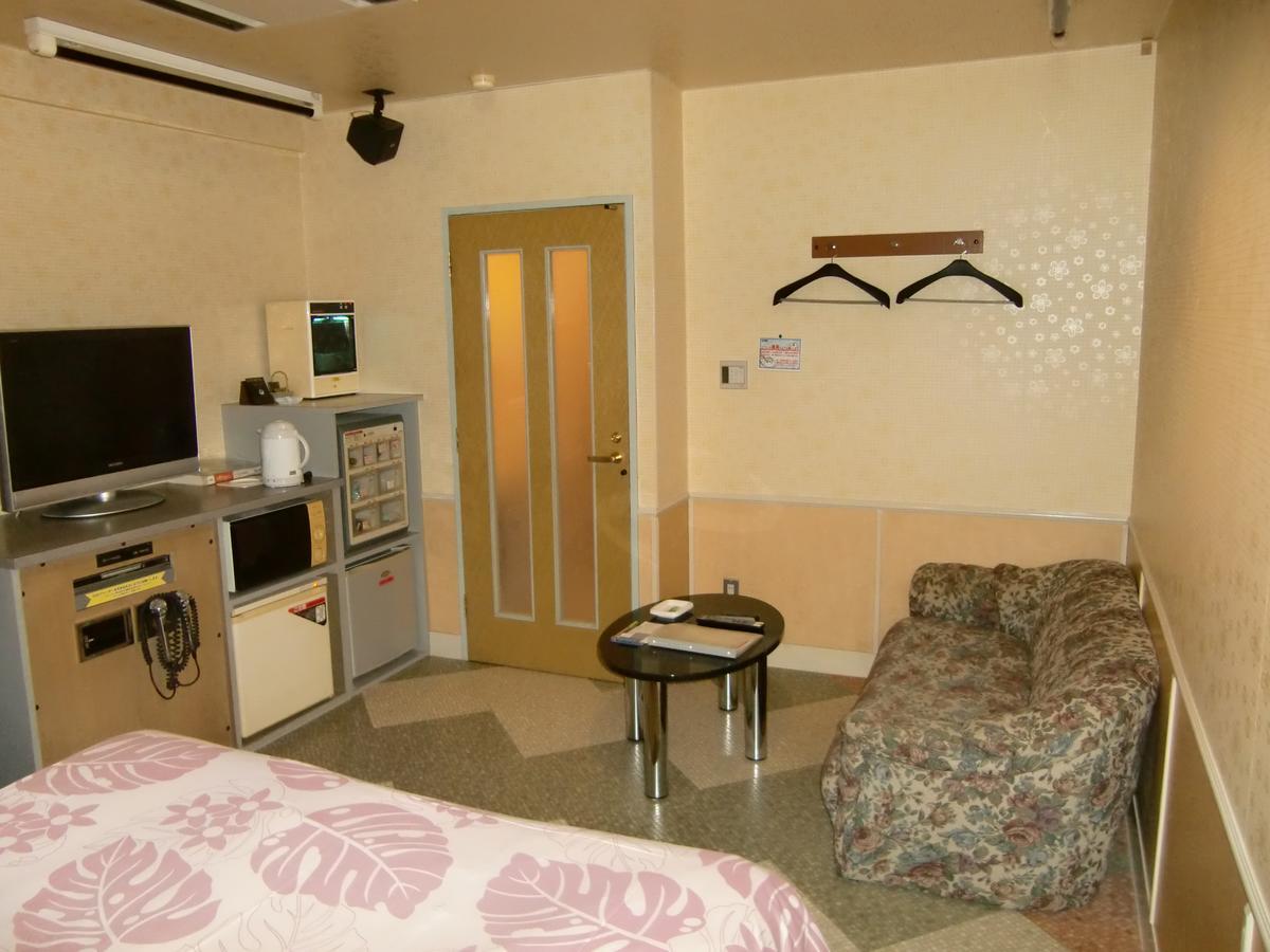 Golf Nirasaki Inter (Adults Only) Hotell Exteriör bild